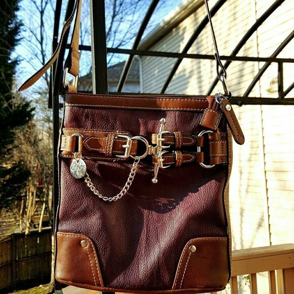 Chaps crossbody bag  - Picture 1 of 7